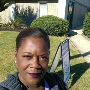 Meet your Posher, Latasha